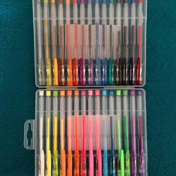 10 Coloring Books & Gel Pen Bundle - Picture 10 of 14